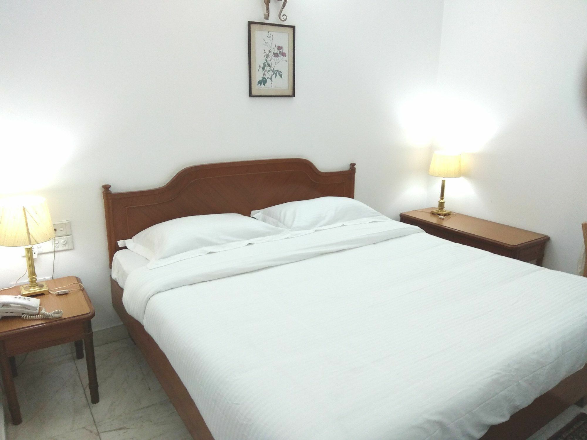 Hotel Palm Greens Új-Delhi Kültér fotó